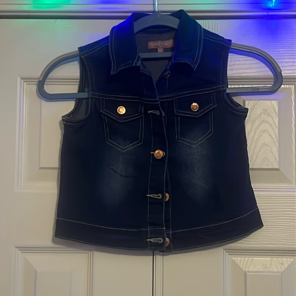 Size 7 jean jacket cover up